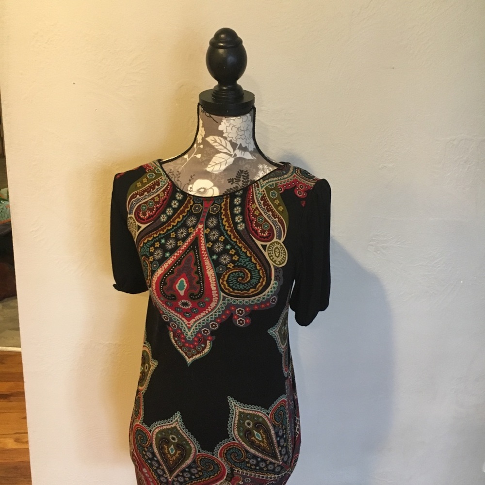 Cute Paisley Design Black, Red, Green, Blue Size L